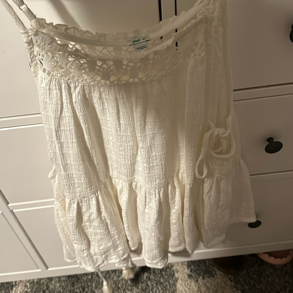 White Aerie Top!!